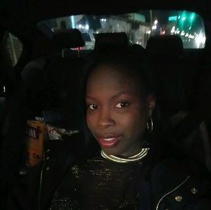 Meet your Posher, Deanna